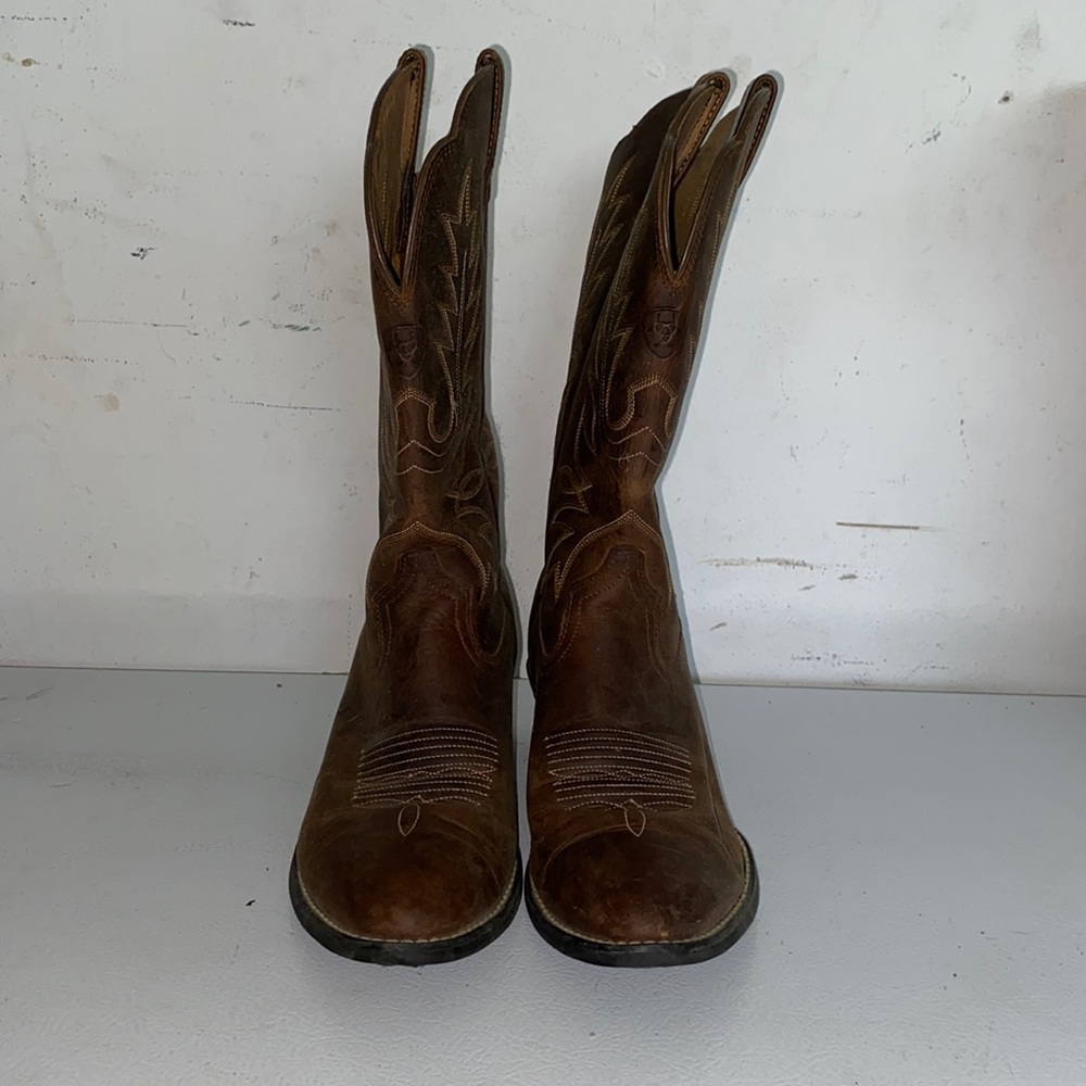 Women’s Ariat Heritage Western R toe boots